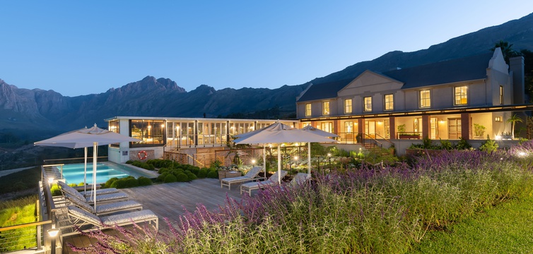 stellenbosch guest lodge hotel accommodation franschhoek
